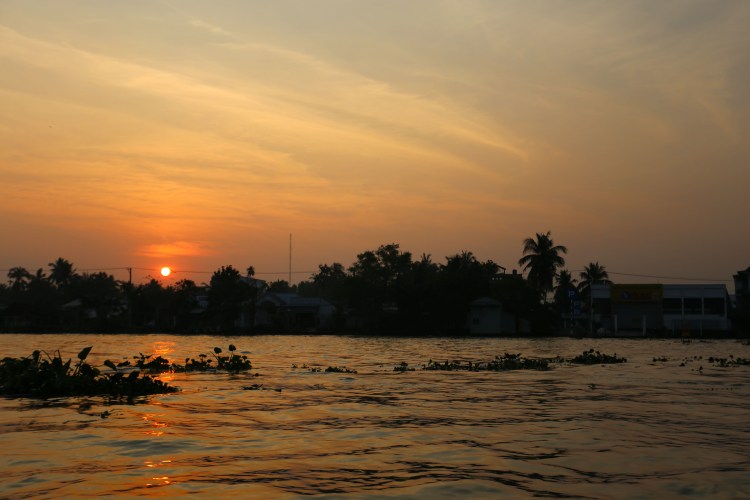 viet-can-to-sunrise-jacinte