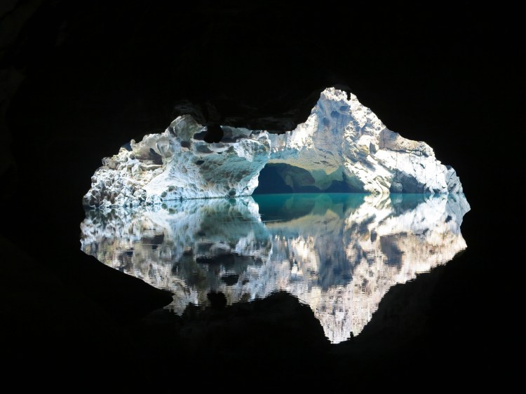 laos-thakhek-loop-cave-3