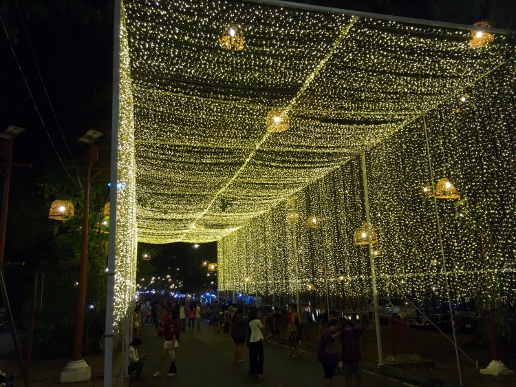 thai-ayu-night-market-event